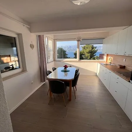 Sun Kiis Apartmán Postira