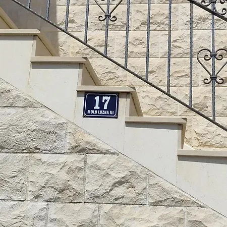 Sun Kiis Apartman Postira