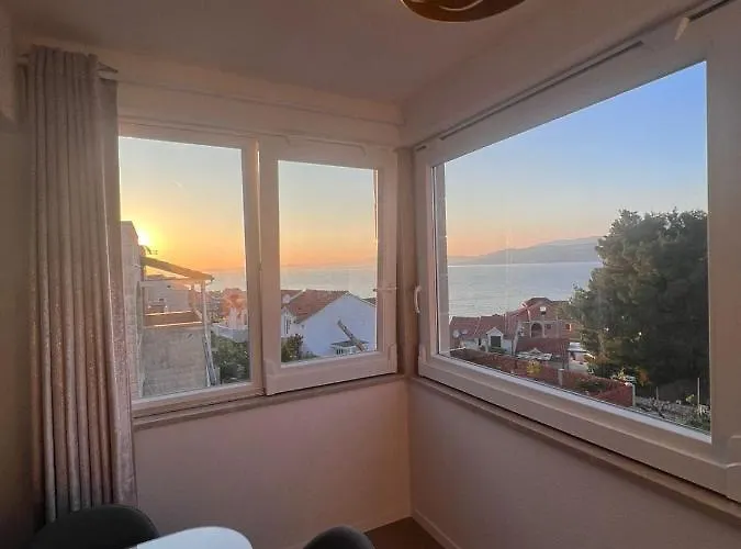 Sun Kiis Lejlighed Postira